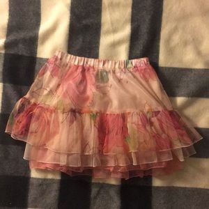 Gorgeous size 3 ruffle skirt in blush with print